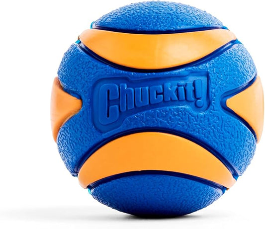 Chuckit! Ultra Squeaker Ball – Tamaño M - La pelota que enciende el instinto y la alegría