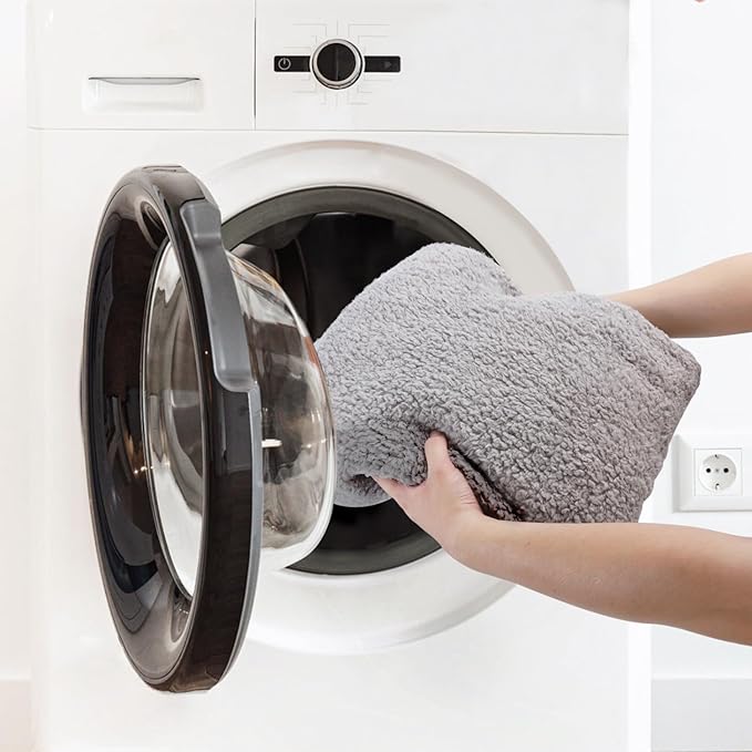 Nobleza – Manta Suave de Felpa para Mascotas (100 × 80 cm) - Calor, ternura y tradición para tu compañero